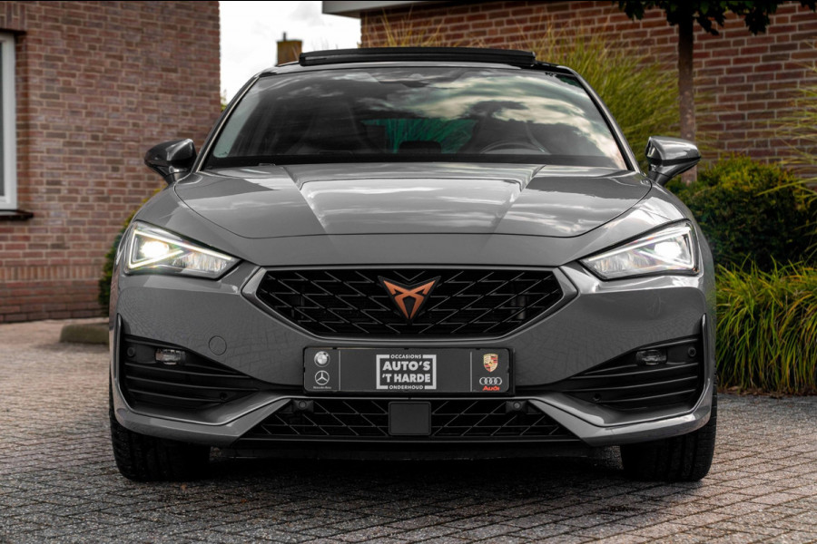 CUPRA Leon 1.4 e-Hybrid 245 PK ACC Pano Camera VZ Stuurwiel Keyless Stoel/Stuurverw. 19''