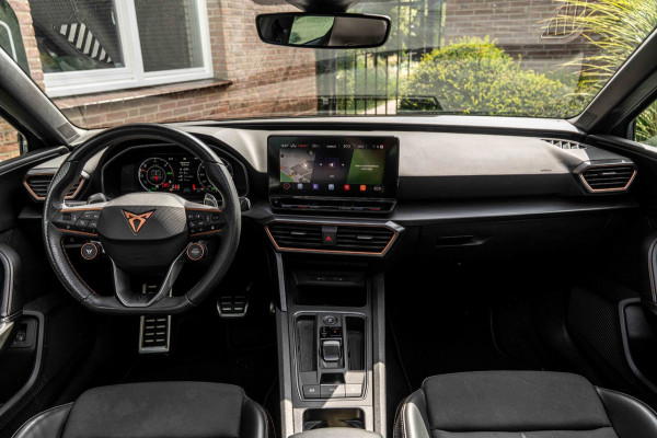 CUPRA Leon 1.4 e-Hybrid 245 PK ACC Pano Camera VZ Stuurwiel Keyless Stoel/Stuurverw. 19''