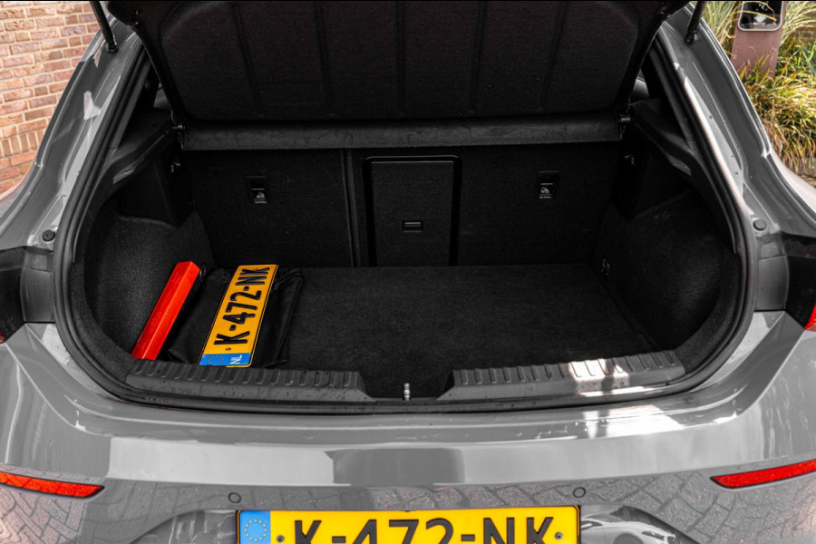 CUPRA Leon 1.4 e-Hybrid 245 PK ACC Pano Camera VZ Stuurwiel Keyless Stoel/Stuurverw. 19''