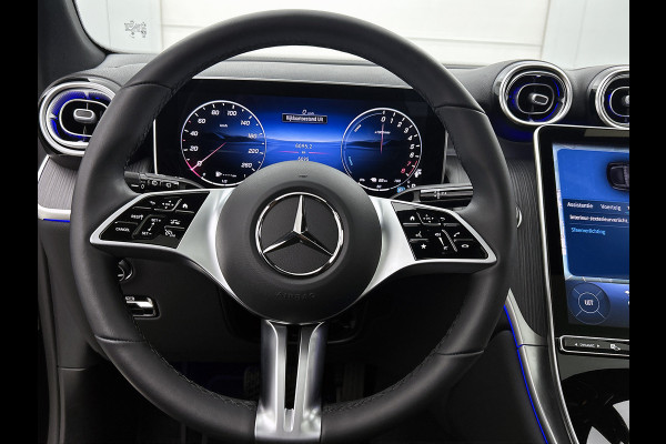 Mercedes-Benz GLC 300 e 4MATIC Plug-In Hybride Panorama Schuif Kanteldak | Trekhaak | Memory voorstoelen | Parkeerpakket met achteruitcamera. Inclusief 24 maanden Mercedes-Benz Certified garantie voor Europa.