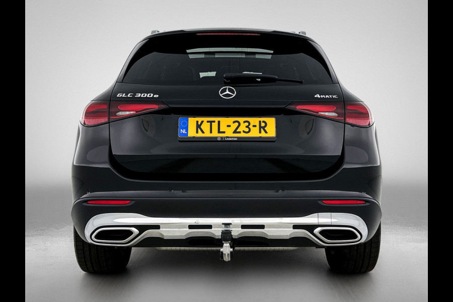 Mercedes-Benz GLC 300 e 4MATIC Plug-In Hybride Panorama Schuif Kanteldak | Trekhaak | Memory voorstoelen | Parkeerpakket met achteruitcamera. Inclusief 24 maanden Mercedes-Benz Certified garantie voor Europa.