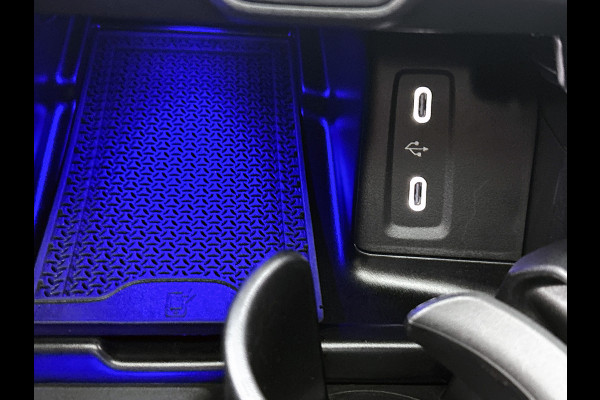 Mercedes-Benz GLC 300 e 4MATIC Plug-In Hybride Panorama Schuif Kanteldak | Trekhaak | Memory voorstoelen | Parkeerpakket met achteruitcamera. Inclusief 24 maanden Mercedes-Benz Certified garantie voor Europa.