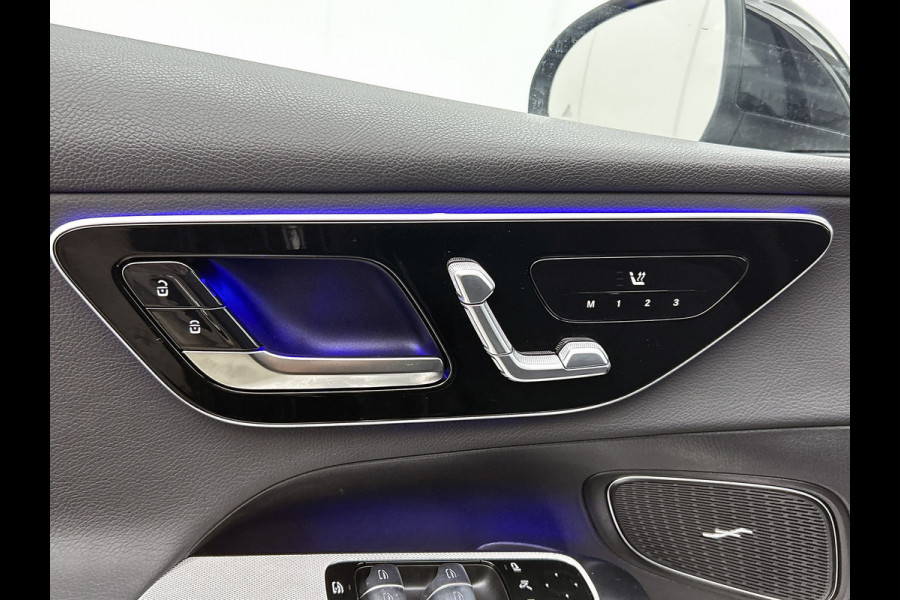 Mercedes-Benz GLC 300 e 4MATIC Plug-In Hybride Panorama Schuif Kanteldak | Trekhaak | Memory voorstoelen | Parkeerpakket met achteruitcamera. Inclusief 24 maanden Mercedes-Benz Certified garantie voor Europa.