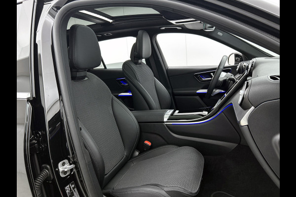 Mercedes-Benz GLC 300 e 4MATIC Plug-In Hybride Panorama Schuif Kanteldak | Trekhaak | Memory voorstoelen | Parkeerpakket met achteruitcamera. Inclusief 24 maanden Mercedes-Benz Certified garantie voor Europa.