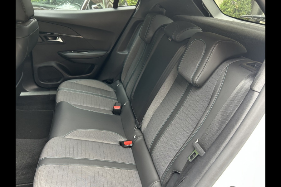 Peugeot 2008 1.2 130pk Allure Navi, Camera, CarPlay, 1e Eigenaar