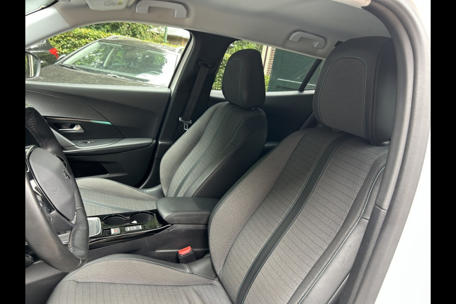 Peugeot 2008 1.2 130pk Allure Navi, Camera, CarPlay, 1e Eigenaar