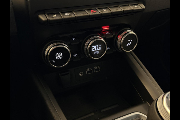 Mitsubishi Colt 1.0 MT Pure GARANTIE TOT 04-2035! * . STOEL VERWARMING . APPLE CARPLAY & ANDRIOD AUTO . CRUISE CONTROL .