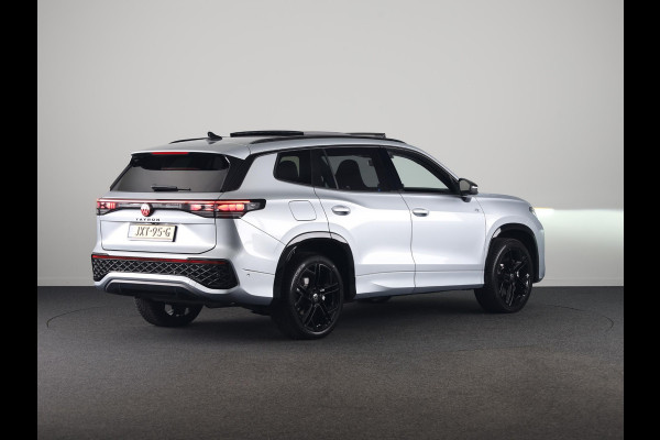 Volkswagen Tayron 1.5 eHybrid R-Line Edition 272 PK | Black & Style pakket | wegklapbare trekhaak | Harman kardon audio | panoramadak