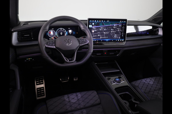 Volkswagen Tayron 1.5 eHybrid R-Line Edition 272 PK | Black & Style pakket | wegklapbare trekhaak | Harman kardon audio | panoramadak