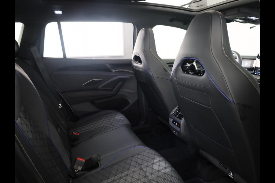 Volkswagen Tayron 1.5 eHybrid R-Line Edition 272 PK | Black & Style pakket | wegklapbare trekhaak | Harman kardon audio | panoramadak