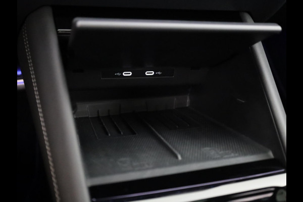 Volkswagen Tayron 1.5 eHybrid R-Line Edition 272 PK | Black & Style pakket | wegklapbare trekhaak | Harman kardon audio | panoramadak