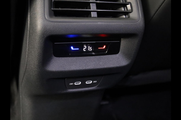Volkswagen Tayron 1.5 eHybrid R-Line Edition 272 PK | Black & Style pakket | wegklapbare trekhaak | Harman kardon audio | panoramadak