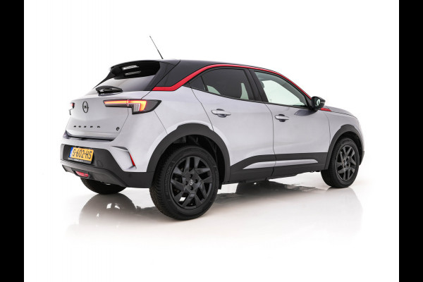 Opel Mokka Electric Level 4 50 kWh [3-Fase-11kW] {SoH-95%} (INCL.BTW) Aut. *HEATPUMP | LEATHER-FABRIC | DIGI-COCKPIT | FULL-LED | CAMERA | COMFORTSEATS | KEYLESS | DAB+ | ECC | CRUISE | 17''ALU*