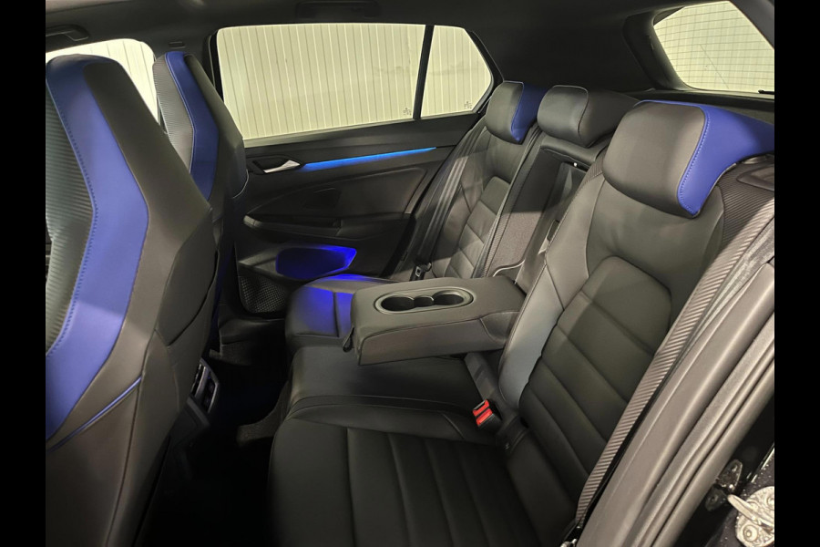 Volkswagen Golf 2.0 TSI R 4Motion | AKRAPOVIC | PANO | LEDER | IQ LIGHTS | MEMORY