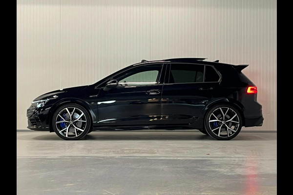 Volkswagen Golf 2.0 TSI R 4Motion | AKRAPOVIC | PANO | LEDER | IQ LIGHTS | MEMORY