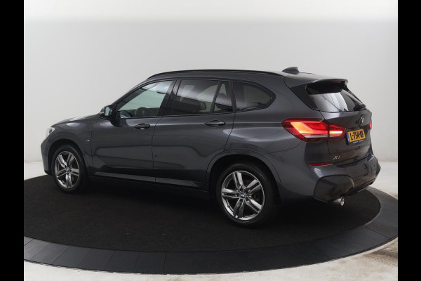 BMW X1 sDrive18i High Executive M-sport | Head-up | Half Leder | Adaptive cruise | Full LED | Climate control | Stoelverwarming | Navigatie | Park assist | Camera |