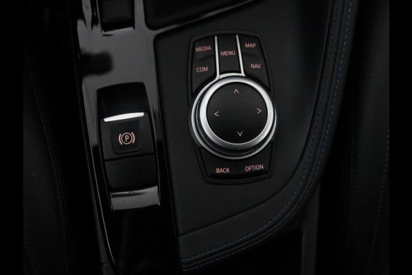 BMW X1 sDrive18i High Executive M-sport | Head-up | Half Leder | Adaptive cruise | Full LED | Climate control | Stoelverwarming | Navigatie | Park assist | Camera |