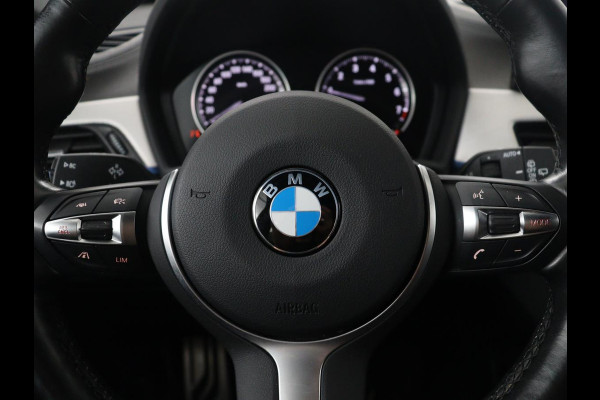 BMW X1 sDrive18i High Executive M-sport | Head-up | Half Leder | Adaptive cruise | Full LED | Climate control | Stoelverwarming | Navigatie | Park assist | Camera |