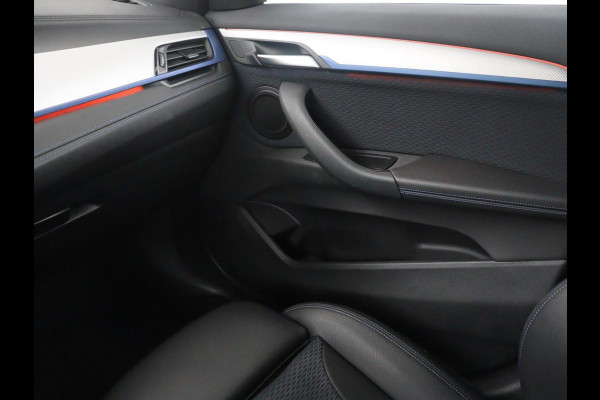 BMW X1 sDrive18i High Executive M-sport | Head-up | Half Leder | Adaptive cruise | Full LED | Climate control | Stoelverwarming | Navigatie | Park assist | Camera |