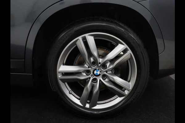 BMW X1 sDrive18i High Executive M-sport | Head-up | Half Leder | Adaptive cruise | Full LED | Climate control | Stoelverwarming | Navigatie | Park assist | Camera |