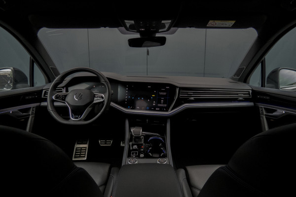 Volkswagen Touareg 3.0 TSi eHybrid 4MOTION R | Panoramadak | Luchtvering | 360°| HUD | Stoelverwarming & -ventilatie
