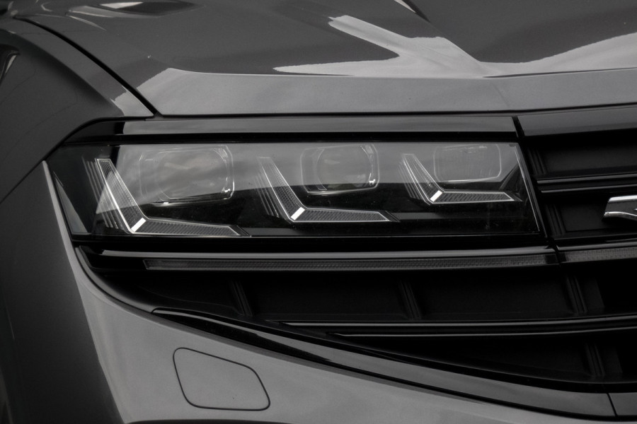 Volkswagen Touareg 3.0 TSi eHybrid 4MOTION R | Panoramadak | Luchtvering | 360°| HUD | Stoelverwarming & -ventilatie