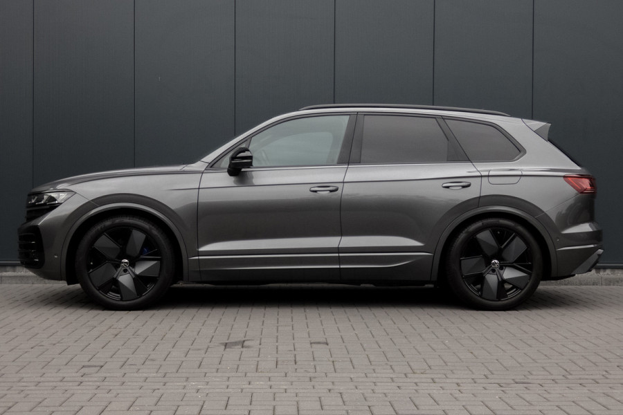 Volkswagen Touareg 3.0 TSi eHybrid 4MOTION R | Panoramadak | Luchtvering | 360°| HUD | Stoelverwarming & -ventilatie