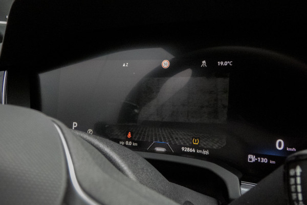 Volkswagen Touareg 3.0 TSi eHybrid 4MOTION R | Panoramadak | Luchtvering | 360°| HUD | Stoelverwarming & -ventilatie
