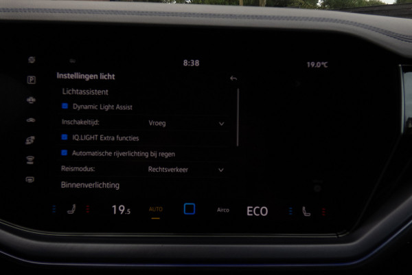 Volkswagen Touareg 3.0 TSi eHybrid 4MOTION R | Panoramadak | Luchtvering | 360°| HUD | Stoelverwarming & -ventilatie