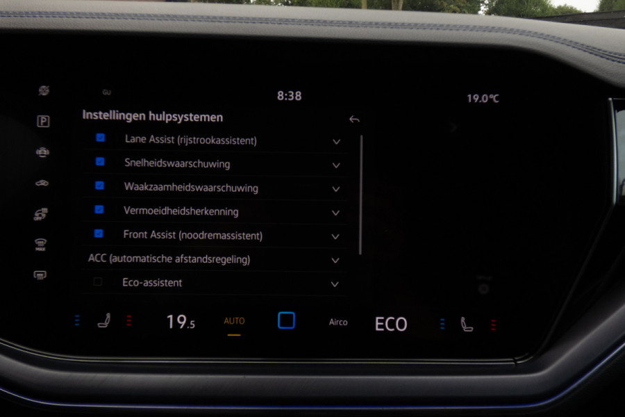 Volkswagen Touareg 3.0 TSi eHybrid 4MOTION R | Panoramadak | Luchtvering | 360°| HUD | Stoelverwarming & -ventilatie