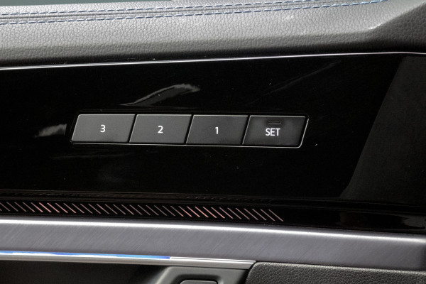 Volkswagen Touareg 3.0 TSi eHybrid 4MOTION R | Panoramadak | Luchtvering | 360°| HUD | Stoelverwarming & -ventilatie