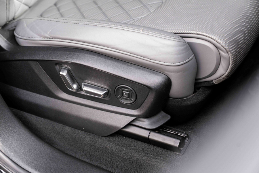 Audi Q7 60 TFSI e Quattro Competition Luchtvering Elek. Trekhaak Massage Matrix B&O Stoelverw/Ventilatie 22''