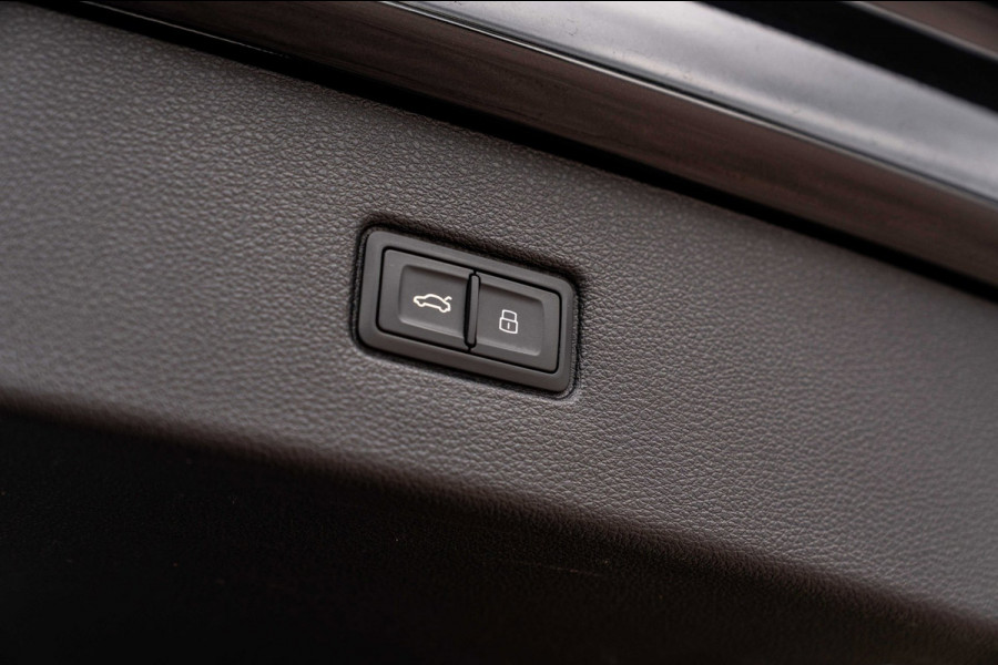 Audi Q7 60 TFSI e Quattro Competition Luchtvering Elek. Trekhaak Massage Matrix B&O Stoelverw/Ventilatie 22''