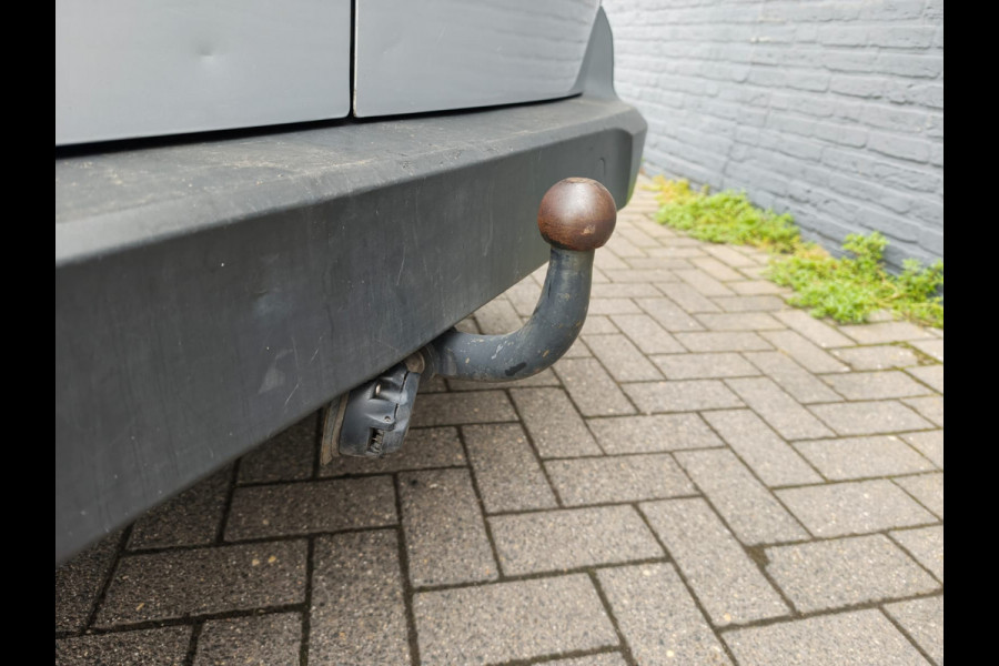 Ford Transit Connect 1.5TDCI Euro 6 Imperiaal Trekhaak Airco Bluetooth Betonplex Vloer Lat om Lat betimmering 1.200KG Trekgewicht Origineel Nederlandse Auto