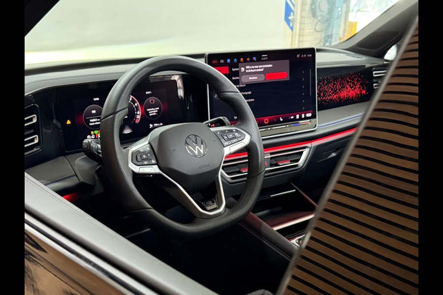 Volkswagen Tiguan 1.5 eHybrid R-Line Black Edition | garantie tot 2030| 272PK | PANO | Full Matrix-LED | Discover PRO MAX|Trekhaak