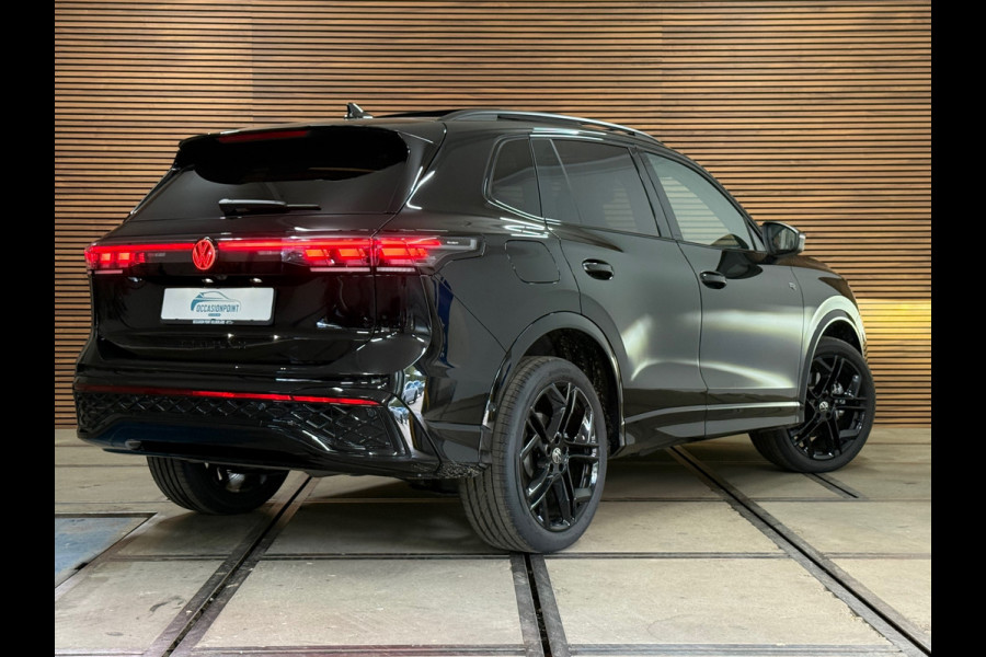 Volkswagen Tiguan 1.5 eHybrid R-Line Black Edition | garantie tot 2030| 272PK | PANO | Full Matrix-LED | Discover PRO MAX|Trekhaak