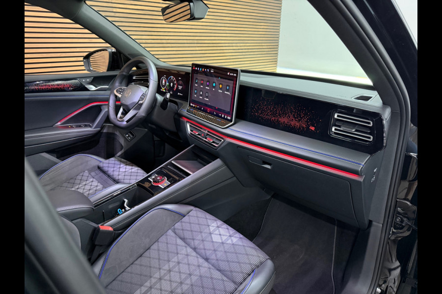 Volkswagen Tiguan 1.5 eHybrid R-Line Black Edition | garantie tot 2030| 272PK | PANO | Full Matrix-LED | Discover PRO MAX|Trekhaak