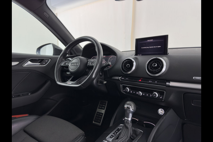 Audi A3 Sportback 35 TFSI S-Line Edition MHEV Aut. *PANO | LEATHER-FABRIC | LED-LIGHTS | DIGI-COCKPIT | NAVI-FULLMAP | HEATED-SPORTSEATS | PRIVACY-GLASS | ECC | PDC | CRUISE | 18''ALU*