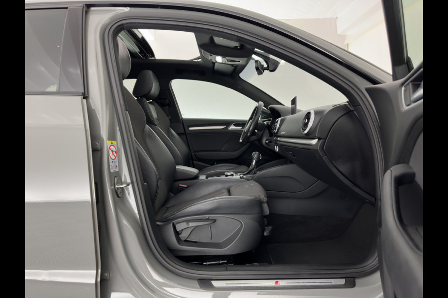 Audi A3 Sportback 35 TFSI S-Line Edition MHEV Aut. *PANO | LEATHER-FABRIC | LED-LIGHTS | DIGI-COCKPIT | NAVI-FULLMAP | HEATED-SPORTSEATS | PRIVACY-GLASS | ECC | PDC | CRUISE | 18''ALU*