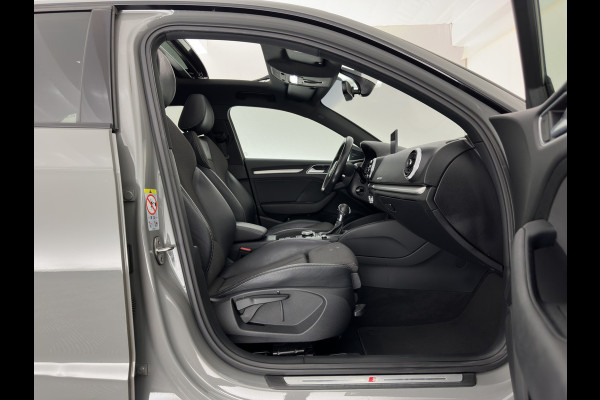 Audi A3 Sportback 35 TFSI S-Line Edition MHEV Aut. *PANO | LEATHER-FABRIC | LED-LIGHTS | DIGI-COCKPIT | NAVI-FULLMAP | HEATED-SPORTSEATS | PRIVACY-GLASS | ECC | PDC | CRUISE | 18''ALU*