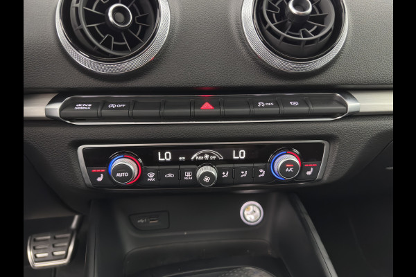Audi A3 Sportback 35 TFSI S-Line Edition MHEV Aut. *PANO | LEATHER-FABRIC | LED-LIGHTS | DIGI-COCKPIT | NAVI-FULLMAP | HEATED-SPORTSEATS | PRIVACY-GLASS | ECC | PDC | CRUISE | 18''ALU*