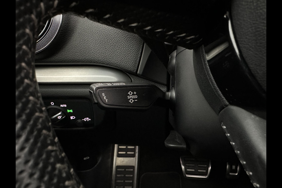 Audi A3 Sportback 35 TFSI S-Line Edition MHEV Aut. *PANO | LEATHER-FABRIC | LED-LIGHTS | DIGI-COCKPIT | NAVI-FULLMAP | HEATED-SPORTSEATS | PRIVACY-GLASS | ECC | PDC | CRUISE | 18''ALU*