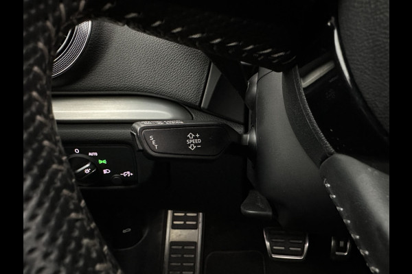 Audi A3 Sportback 35 TFSI S-Line Edition MHEV Aut. *PANO | LEATHER-FABRIC | LED-LIGHTS | DIGI-COCKPIT | NAVI-FULLMAP | HEATED-SPORTSEATS | PRIVACY-GLASS | ECC | PDC | CRUISE | 18''ALU*