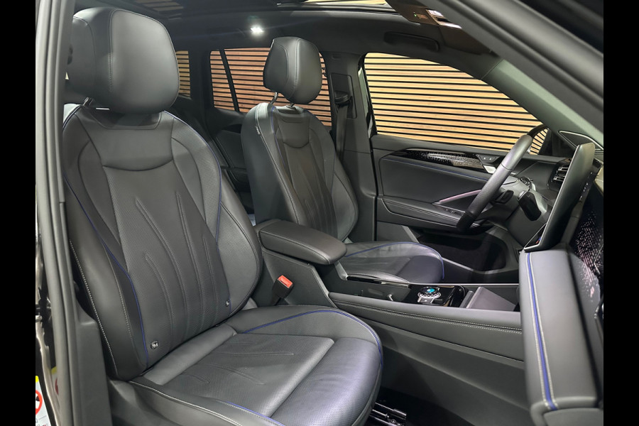 Volkswagen Tiguan 1.5 eHybrid R-Line Black Edition | 272PK | Garantie tot 2030 | H/K Sound | IQ.Light HD | Pano | Trekhaak | Leder