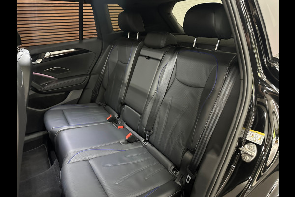 Volkswagen Tiguan 1.5 eHybrid R-Line Black Edition | 272PK | Garantie tot 2030 | H/K Sound | IQ.Light HD | Pano | Trekhaak | Leder