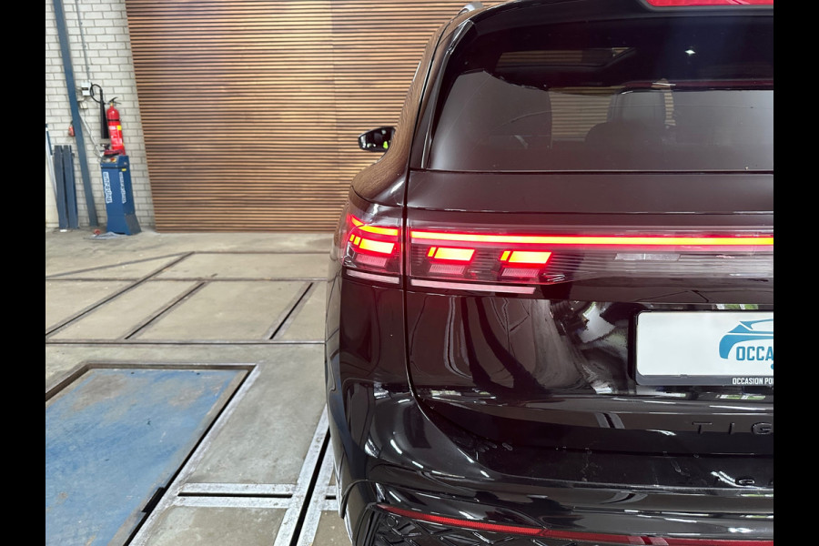 Volkswagen Tiguan 1.5 eHybrid R-Line Black Edition | 272PK | Garantie tot 2030 | H/K Sound | IQ.Light HD | Pano | Trekhaak | Leder