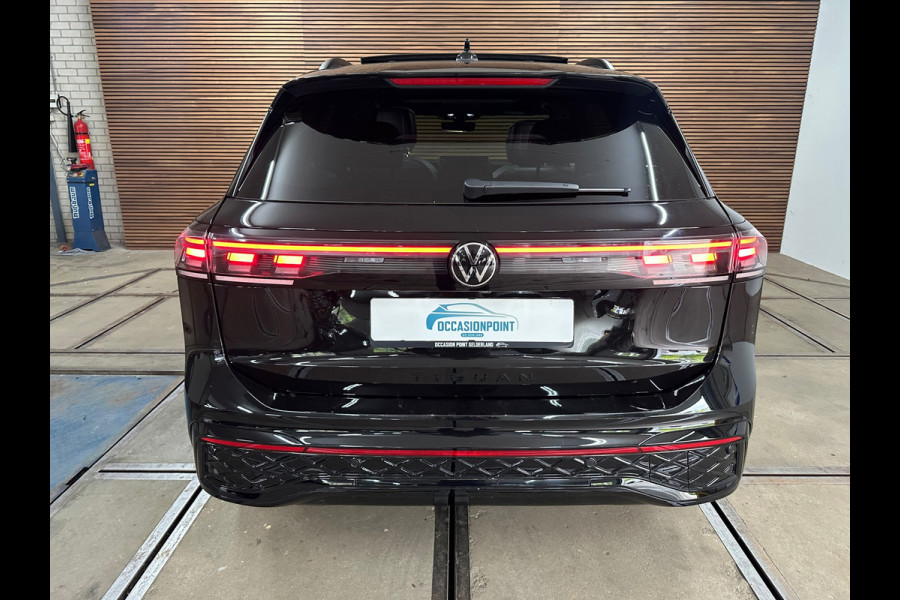 Volkswagen Tiguan 1.5 eHybrid R-Line Black Edition | 272PK | Garantie tot 2030 | H/K Sound | IQ.Light HD | Pano | Trekhaak | Leder