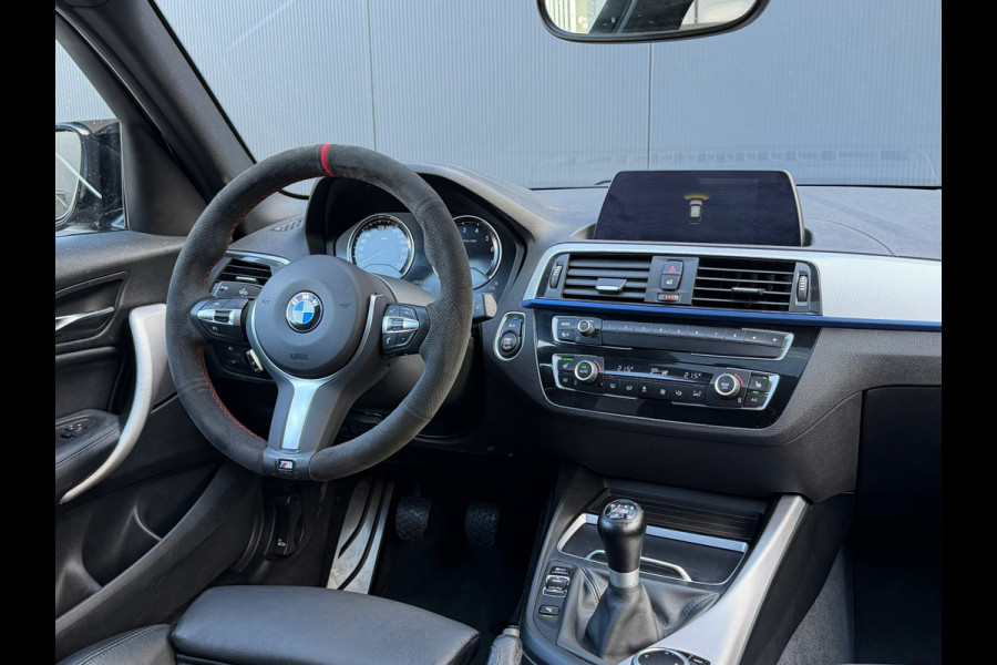 BMW 1-serie 118i M Sport Edition Pano|Cruise|Bluetooth|Navi|PDC|LMV|Trekhaak