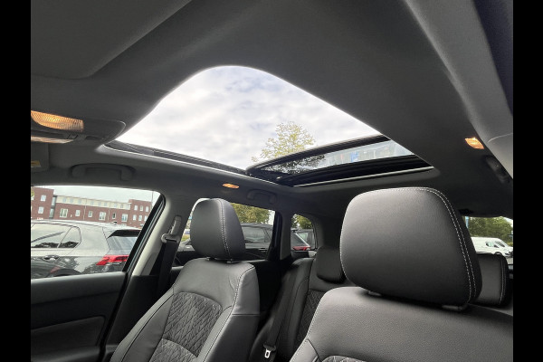 Suzuki Vitara 1.4 Boosterjet Smart Hybrid Style | €2.000,- voordeel | Uit voorraad leverbaar | 0886 | Pano | Adapt. Cruise | Camera | Dodehoek | Rijstrook | Stoelverwarming | etc. etc.