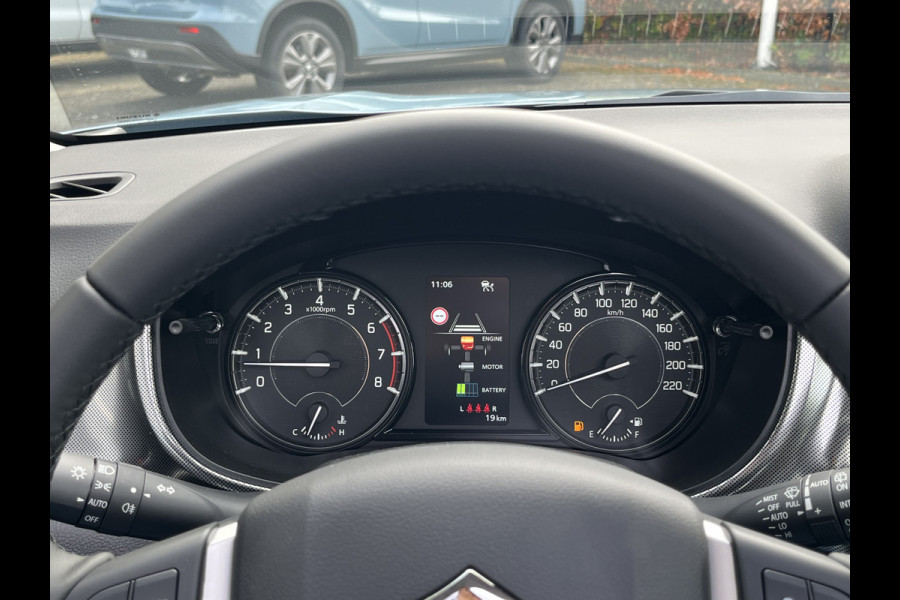 Suzuki Vitara 1.4 Boosterjet Smart Hybrid Style | €2.000,- voordeel | Uit voorraad leverbaar | 0886 | Pano | Adapt. Cruise | Camera | Dodehoek | Rijstrook | Stoelverwarming | etc. etc.